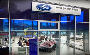 Eröffnung Ford Store Altfeld